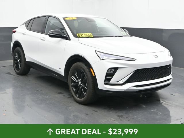 Used 2025 Buick Envista Sport Touring image 2