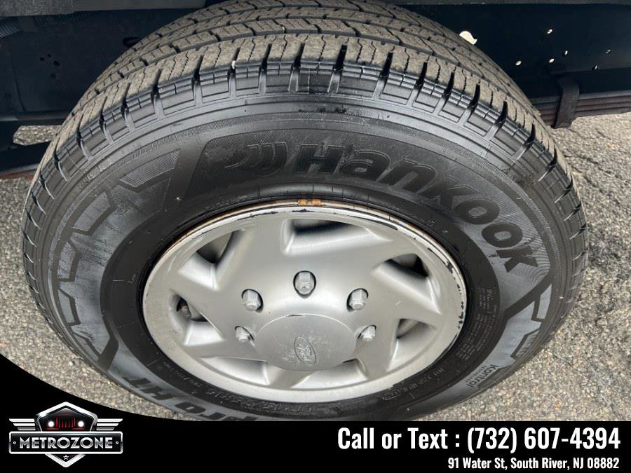 Used 2011 Ford E-350 and Econoline 350 Super Duty w/ PWR Group image 26