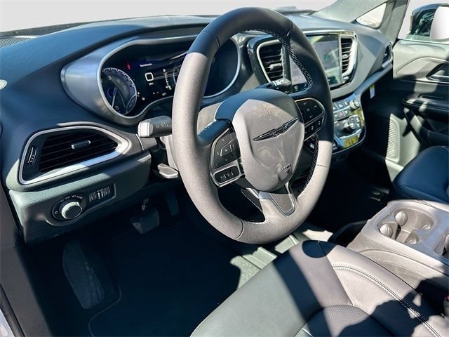 New 2026 Chrysler Voyager LX FWD image 6