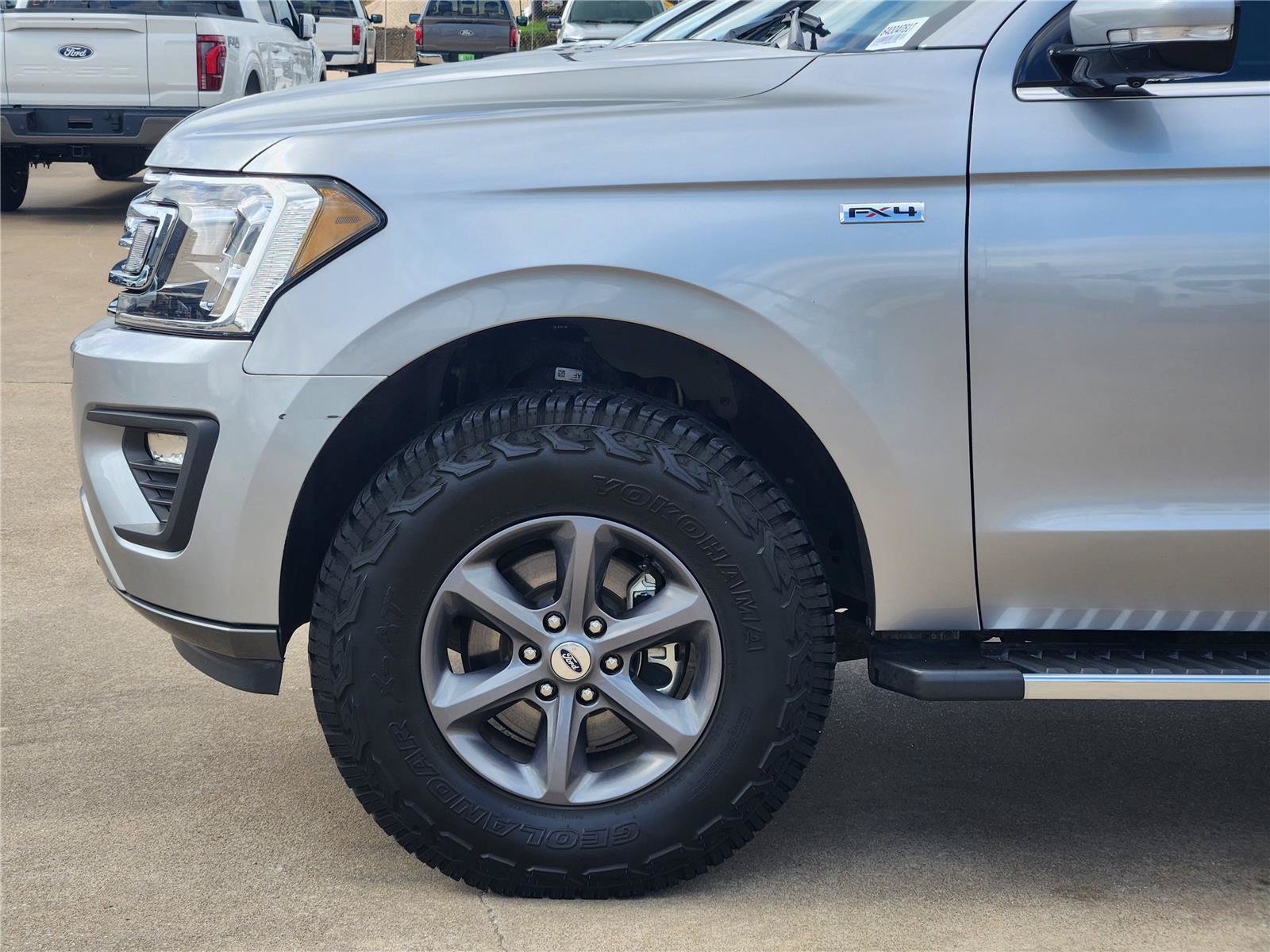 Used 2021 Ford Expedition XLT AWD/4WD image 16