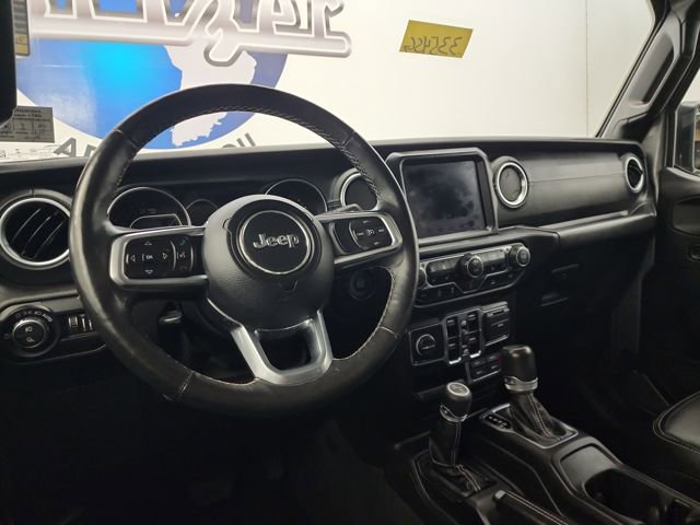 Used 2020 Jeep Gladiator Overland image 17