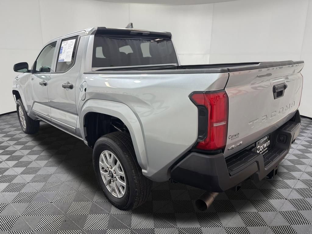 Used 2024 Toyota Tacoma SR AWD/4WD image 4