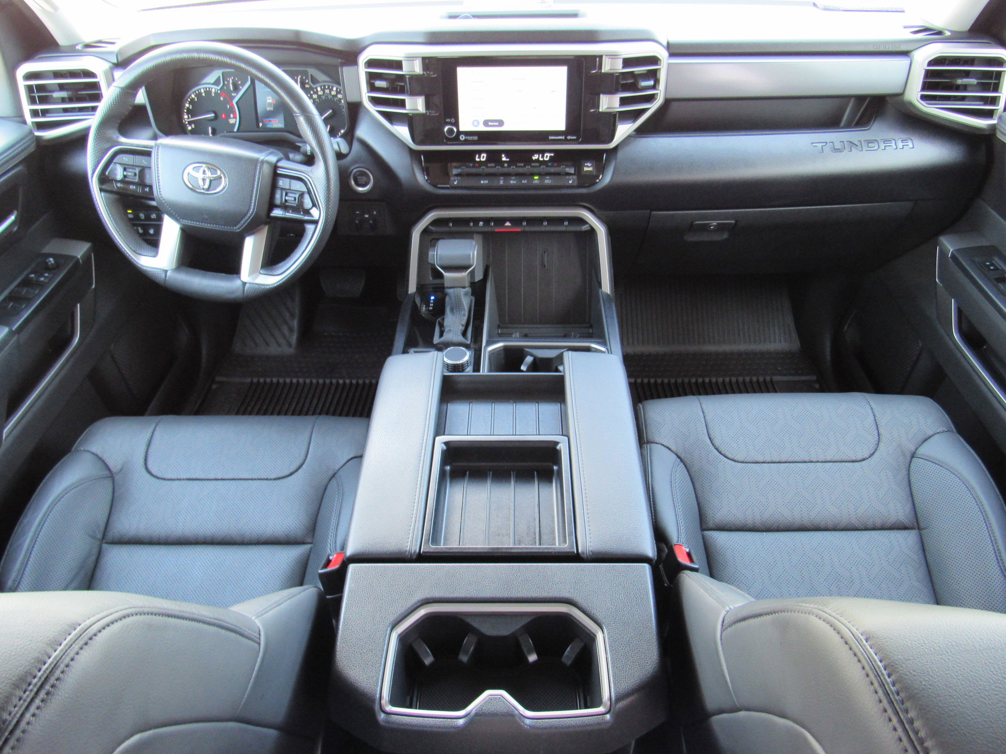 Used 2024 Toyota Tundra SR5 w/ SR5 Premium Package AWD/4WD image 38