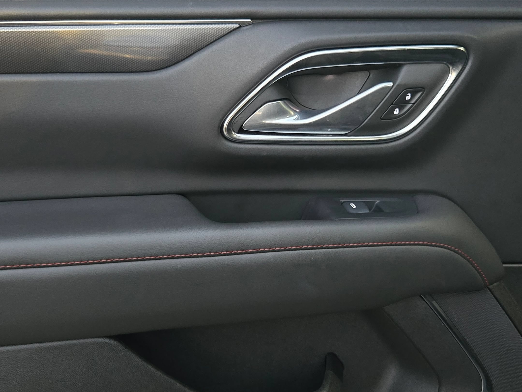 Used 2024 Chevrolet Tahoe RST AWD/4WD image 34