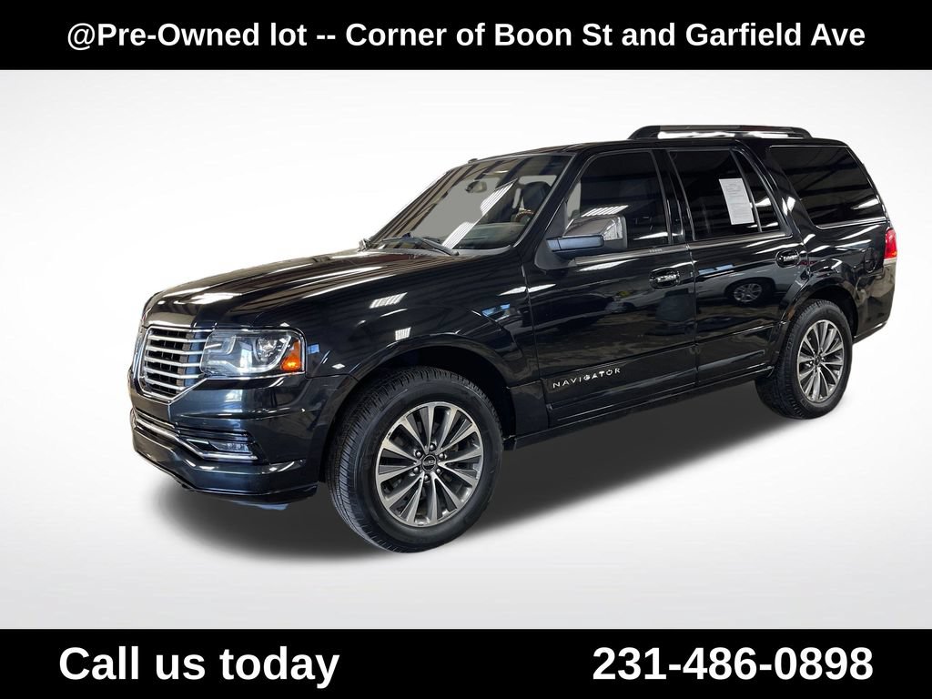 Used 2015 Lincoln Navigator 4WD image 1
