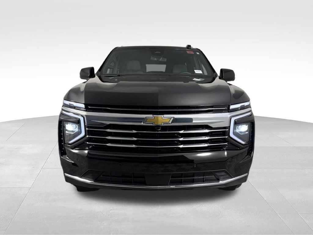 Used 2025 Chevrolet Tahoe LT AWD/4WD image 3