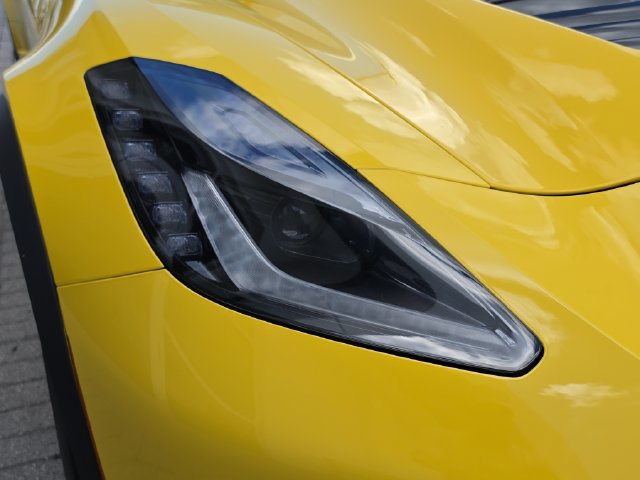 Certified 2016 Chevrolet Corvette Z06 w/ 3LZ Preferred Equipment Group RWD image 11