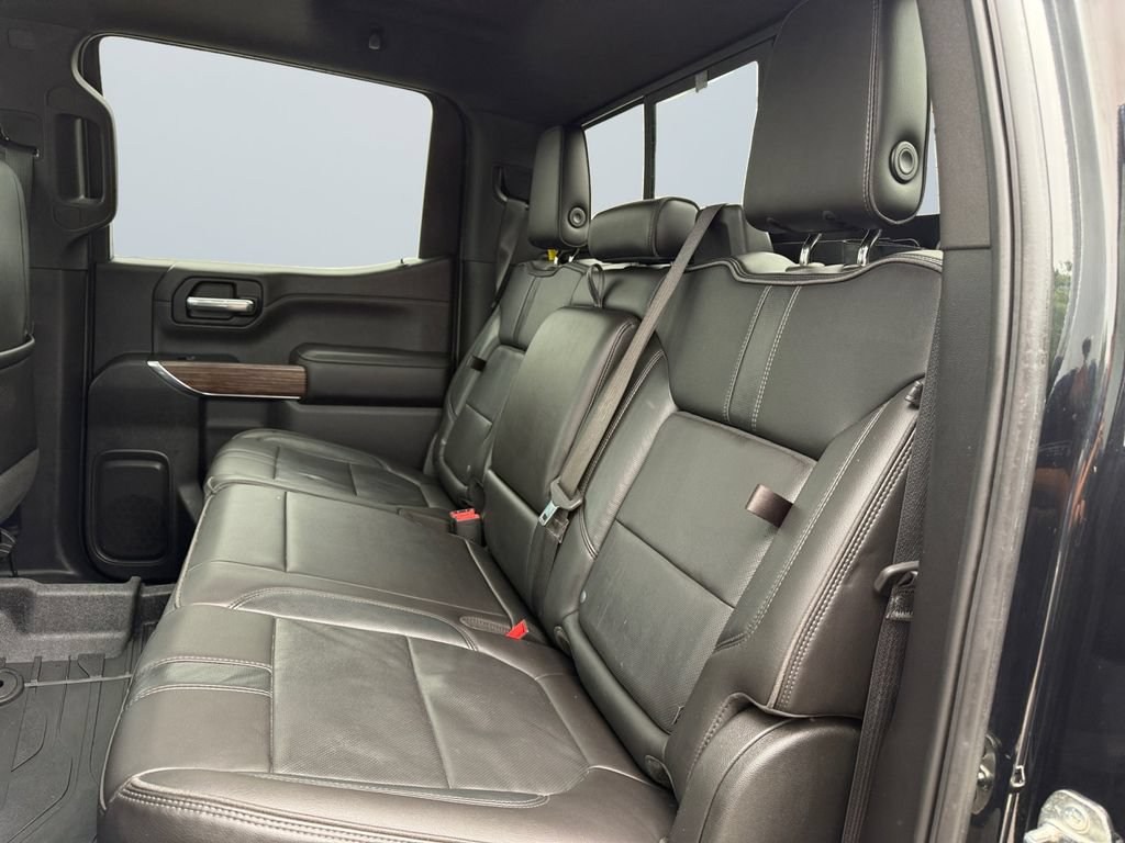 Used 2019 Chevrolet Silverado 1500 High Country w/ High Country Premium Package AWD/4WD image 13