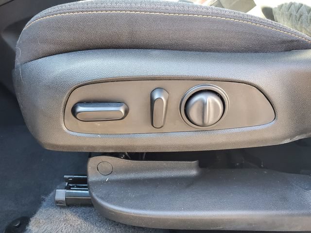 Certified 2024 Chevrolet Equinox LT FWD image 22