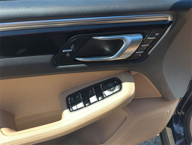 Used 2021 Porsche Macan image 23