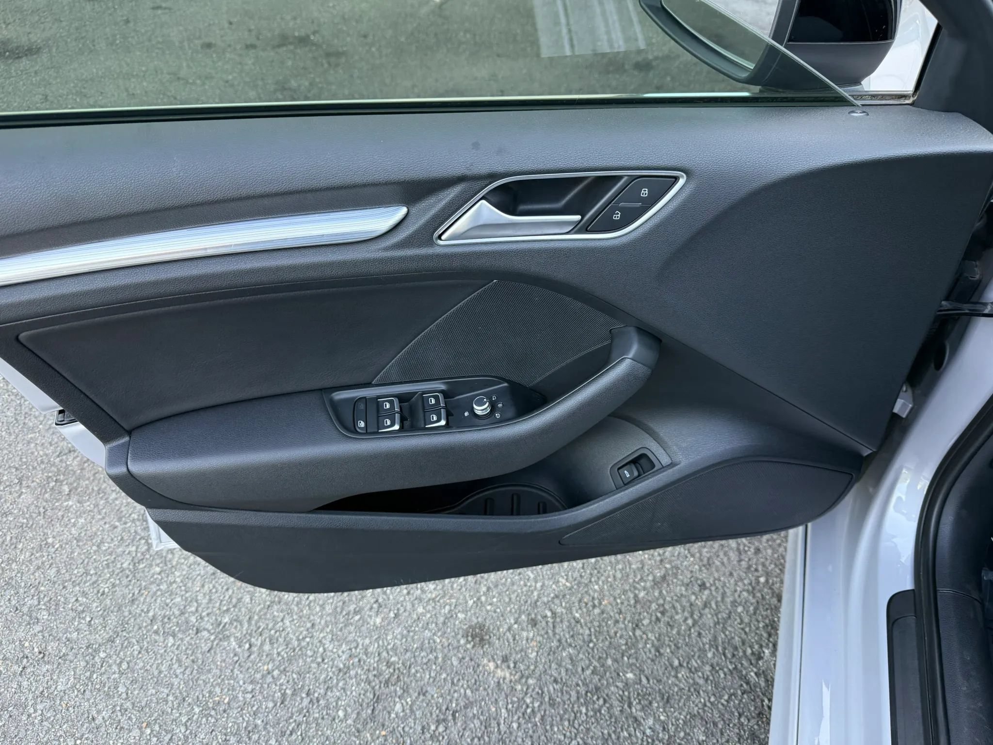 Used 2015 Audi A3 TDI Premium w/ Cold Weather Package FWD image 19
