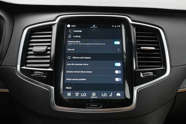 Used 2023 Volvo XC90 B6 Ultimate AWD/4WD image 19