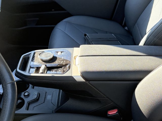 Certified 2024 BMW iX xDrive50 w/ Sport Package AWD/4WD image 9