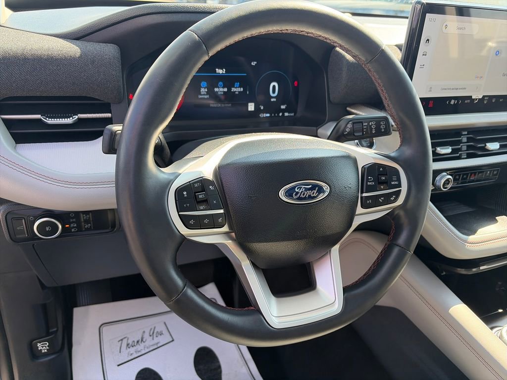 Used 2025 Ford Explorer Active w/ Active Comfort Package image 23