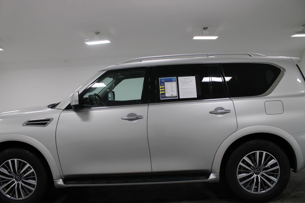 Used 2024 Nissan Armada SL image 6
