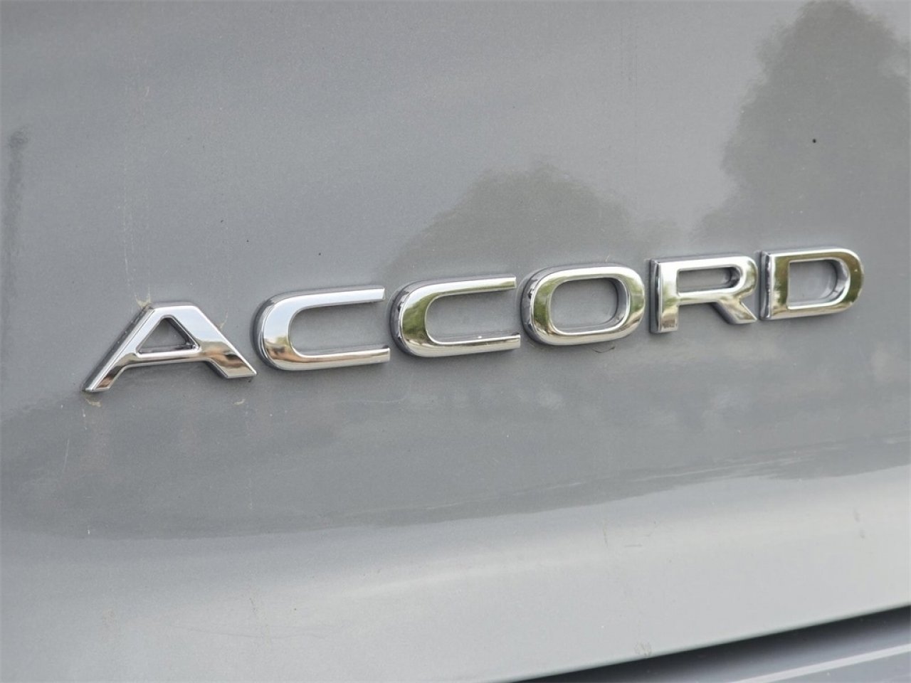 Used 2024 Honda Accord Sport image 12