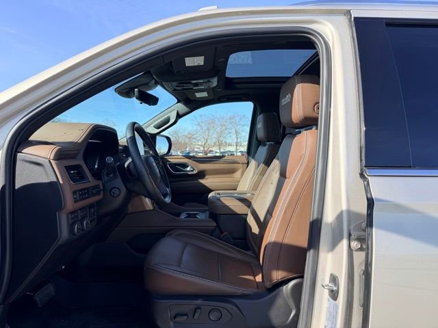 Used 2023 Chevrolet Suburban High Country image 7