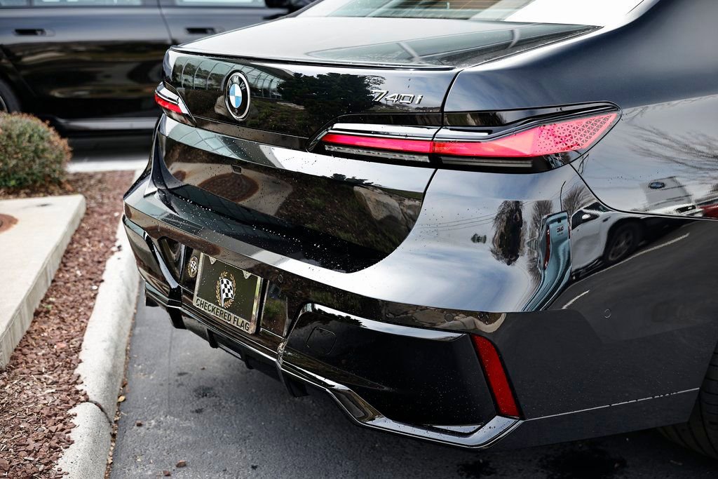 New 2026 BMW 740i 740i w/ Executive Package image 8