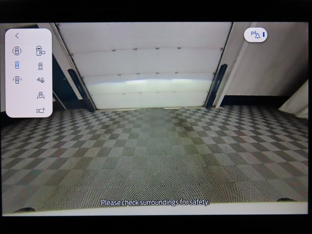 Used 2025 Ford F250 Platinum image 16