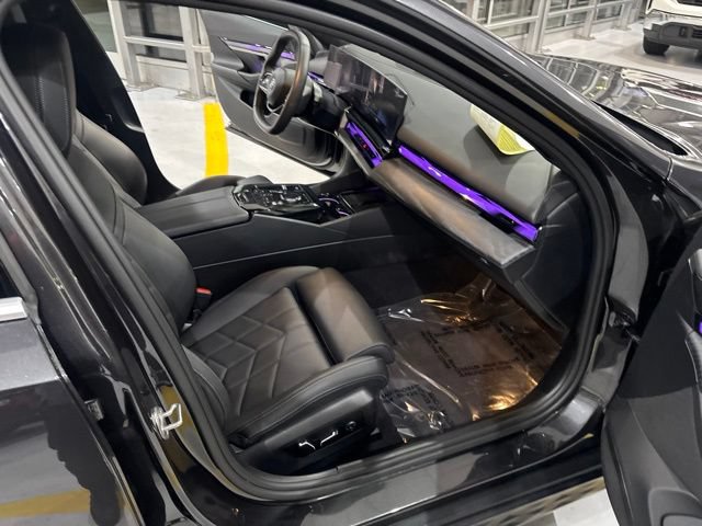 Used 2024 BMW i5 eDrive40i w/ Premium Package RWD image 26