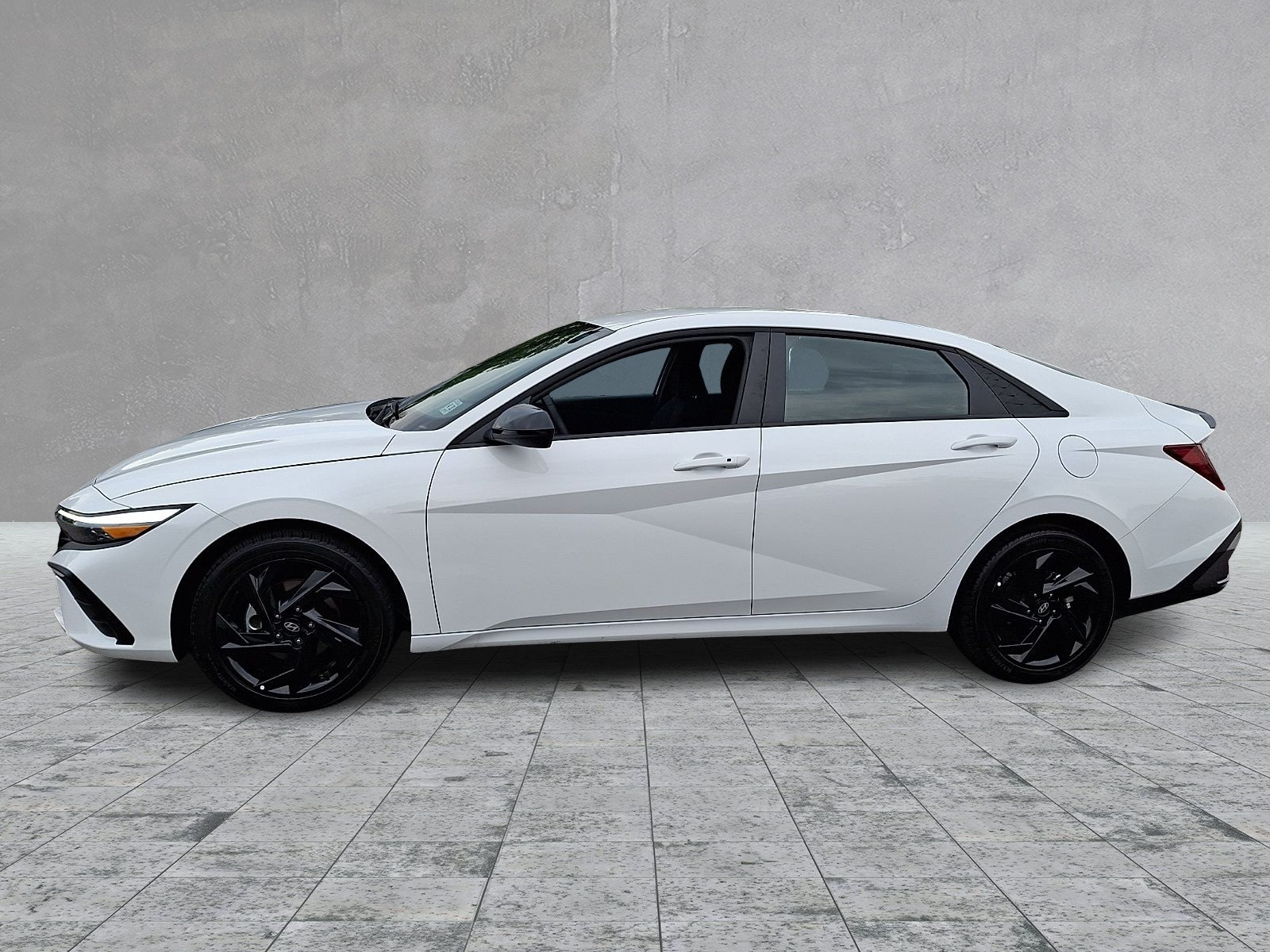 Used 2026 Hyundai Elantra Sport FWD image 7