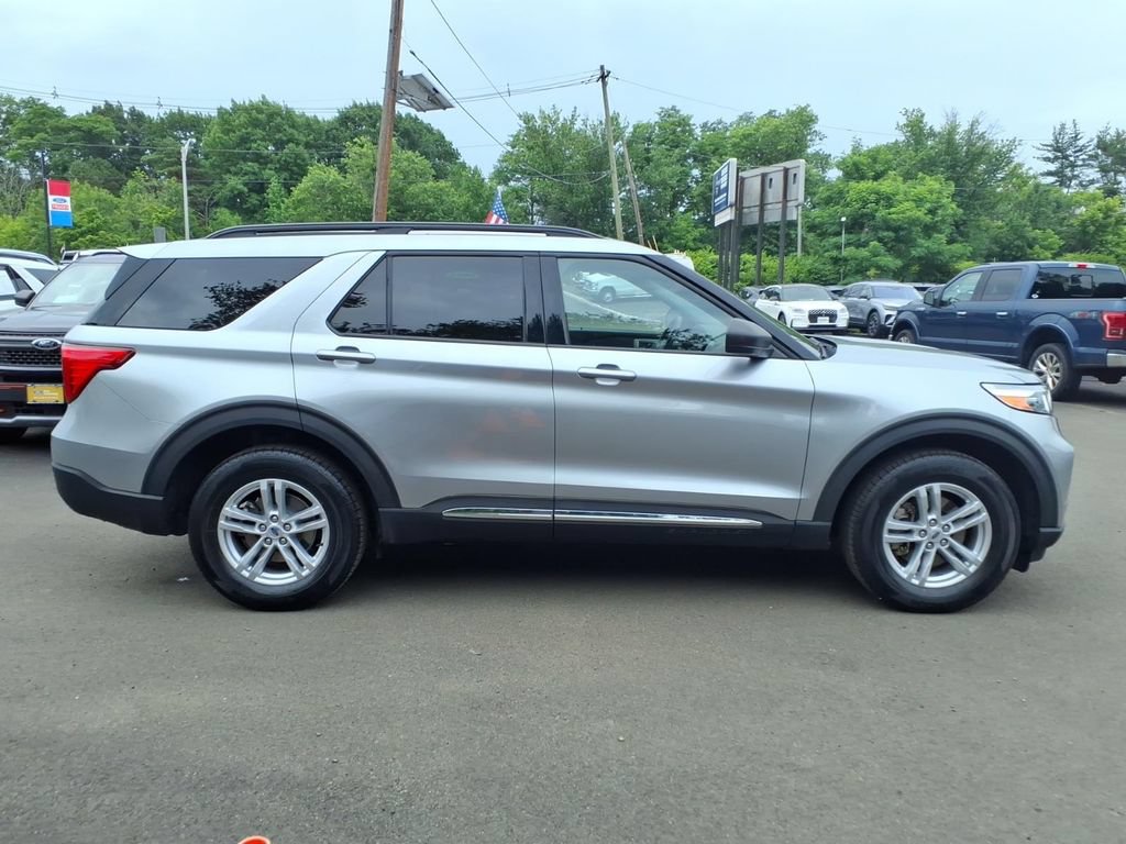 Certified 2023 Ford Explorer XLT w/ Equipment Group 202A AWD/4WD image 23