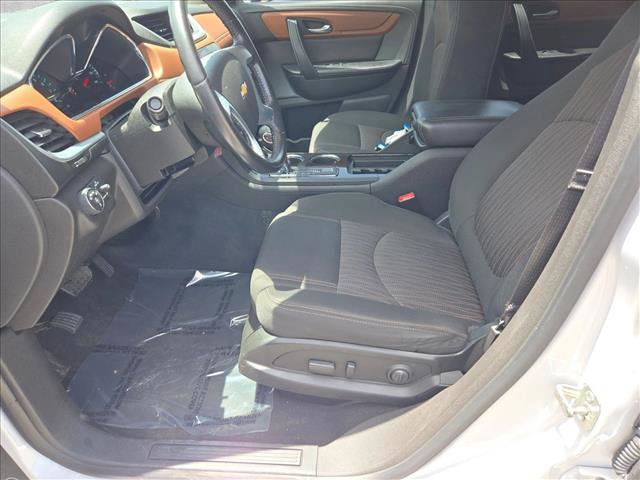 Used 2016 Chevrolet Traverse LT FWD image 15