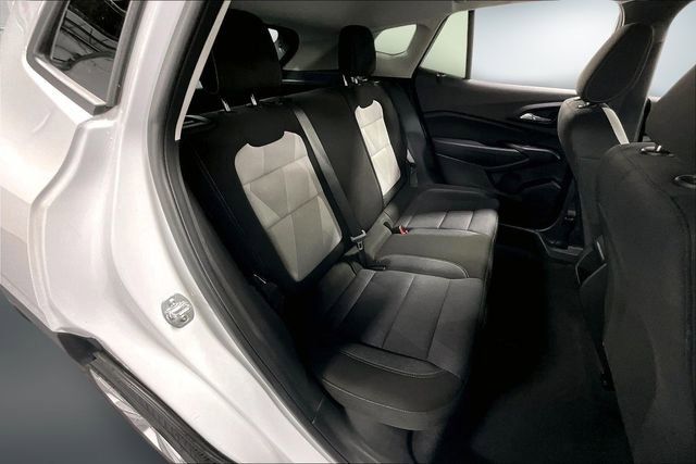 Used 2025 Chevrolet Trax LS image 23