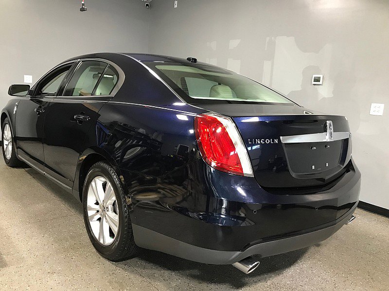 Used 2009 Lincoln MKS image 5