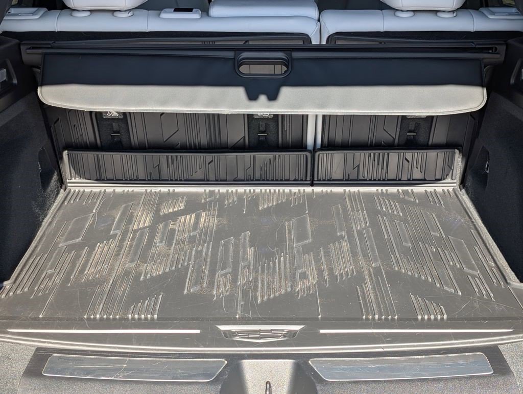 Certified 2024 Cadillac Lyriq Luxury w/ LPO, Floor Liner Package AWD/4WD image 28