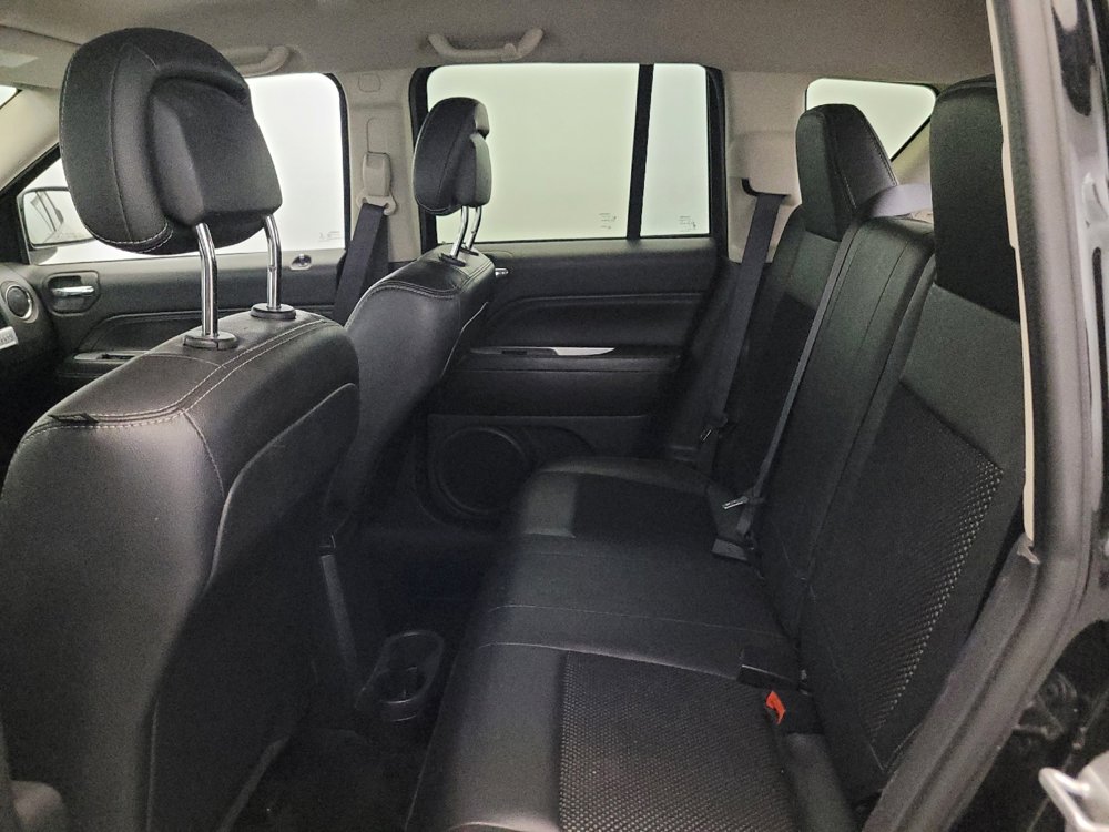 Used 2016 Jeep Compass Latitude AWD/4WD image 18