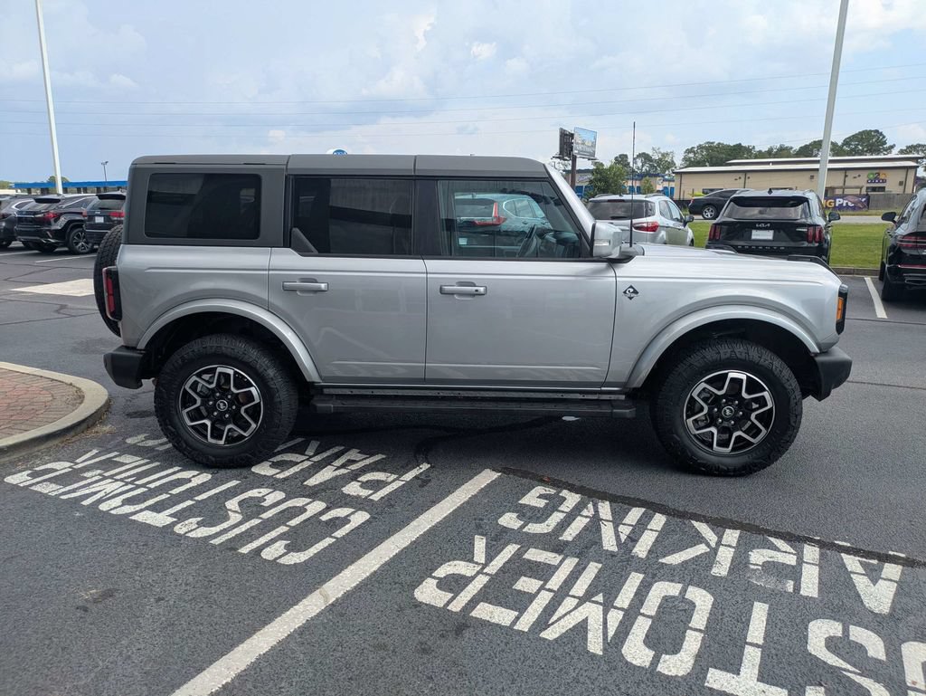 Used 2023 Ford Bronco Outer Banks AWD/4WD image 4