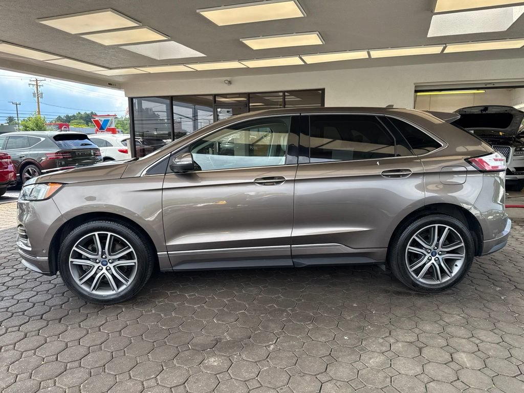 Used 2019 Ford Edge Titanium w/ Equipment Group 301A AWD/4WD image 10