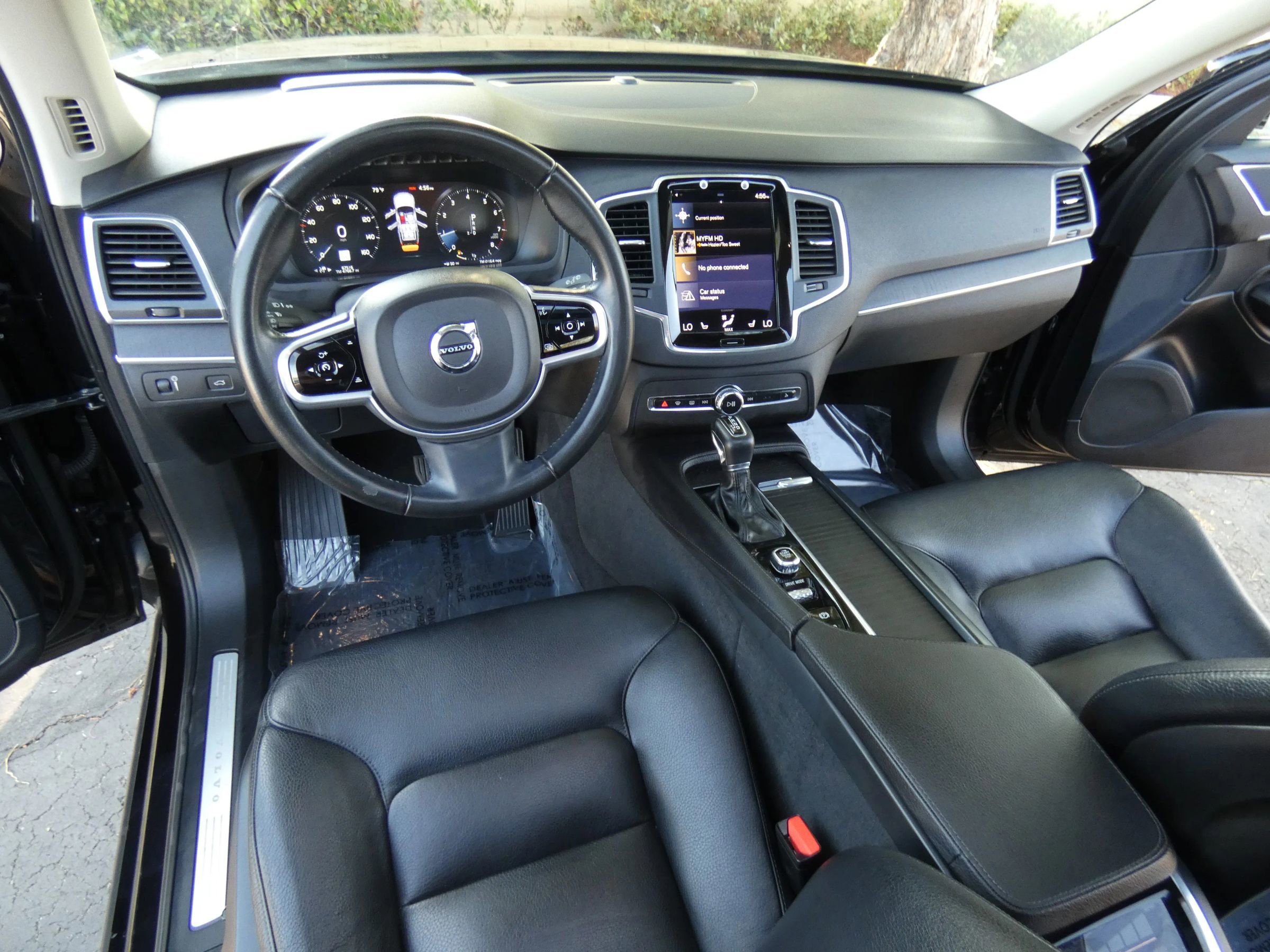 Used 2020 Volvo XC90 T6 Momentum image 23