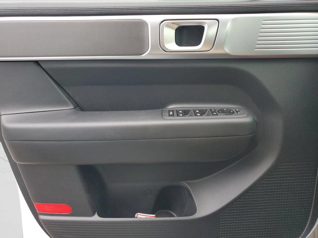 Used 2026 Hyundai Santa Fe SE FWD image 18