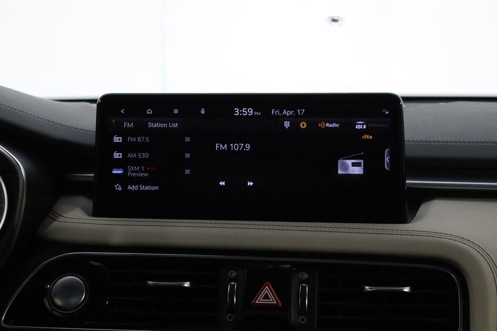 Used 2022 Genesis G70 3.3T image 30