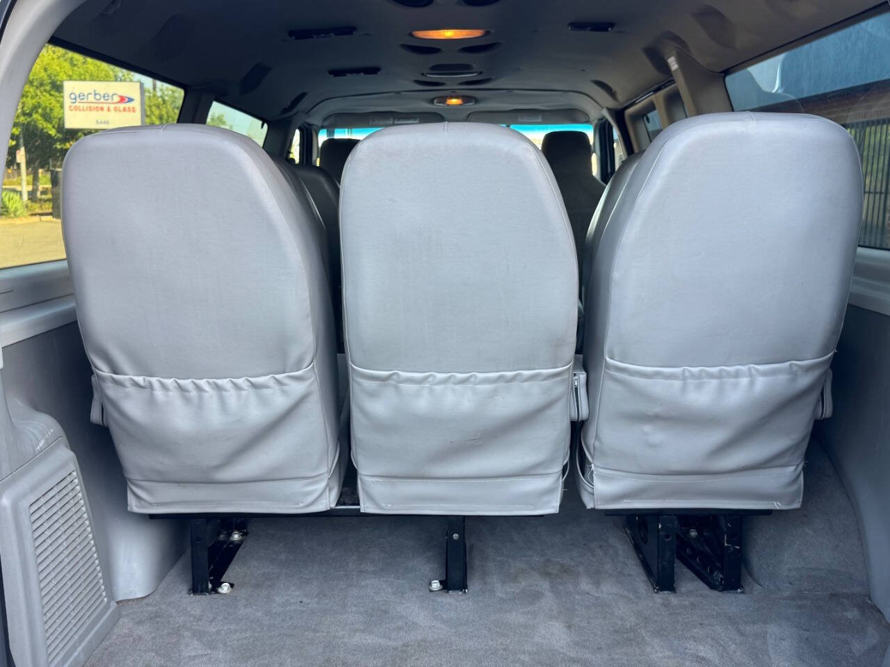 Used 2012 Ford E-350 and Econoline 350 XLT RWD image 12