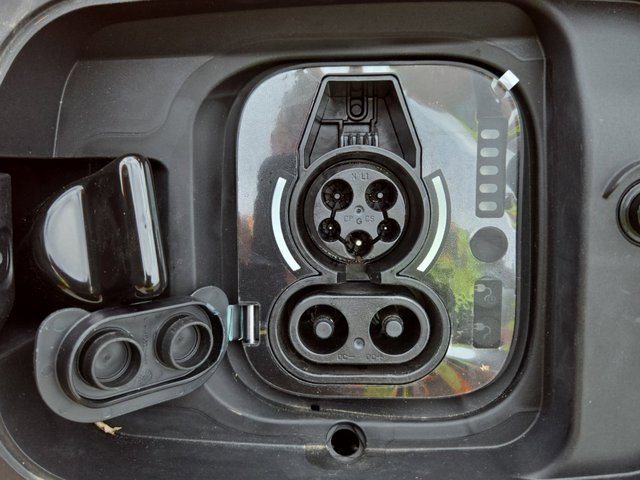 Used 2025 Dodge Charger R/T Scat Pack w/ Track Pack image 12