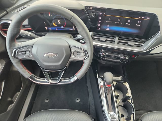 Used 2025 Chevrolet Trax RS w/ Driver Confidence Package FWD image 28