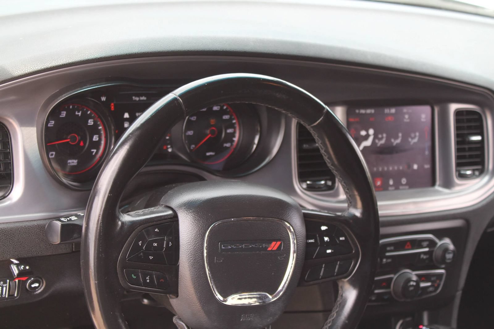 Used 2023 Dodge Charger SXT w/ Blacktop Package RWD image 19