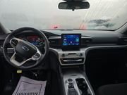 Used 2024 Ford Explorer XLT image 8