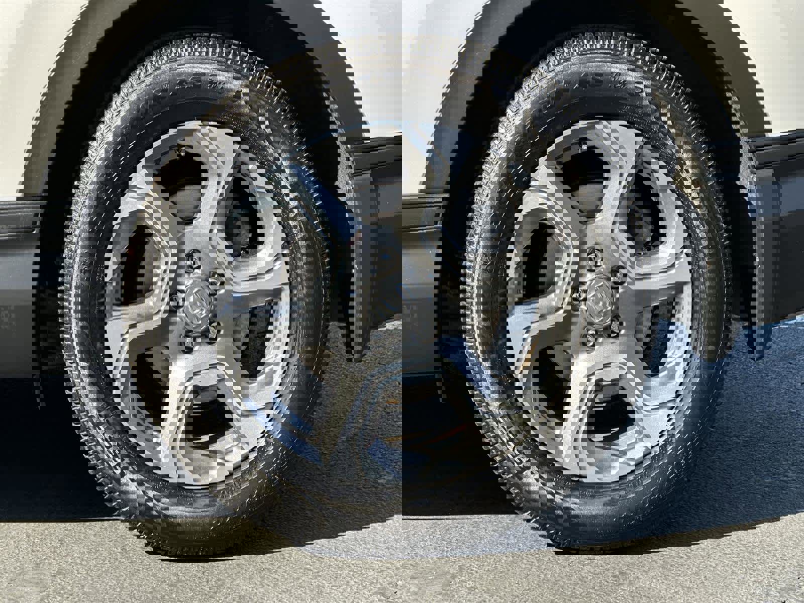 Used 2019 Honda CR-V EX image 8