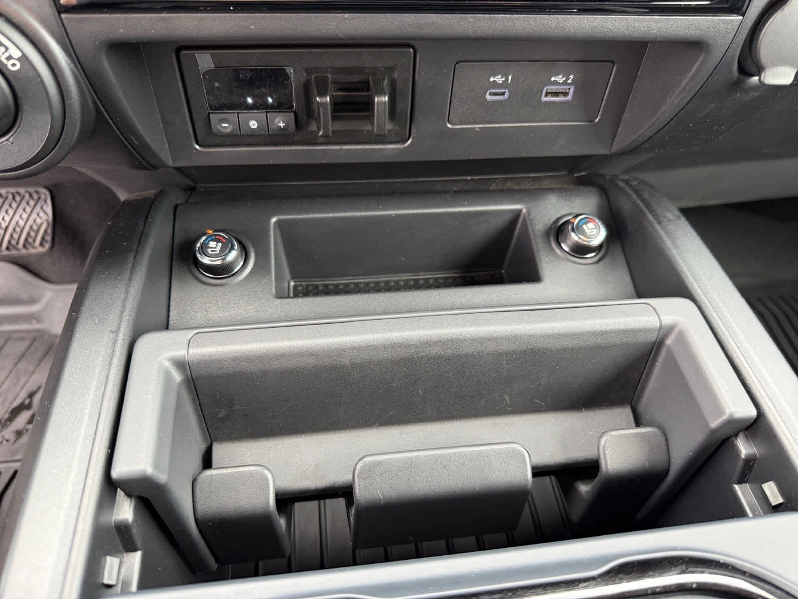 Used 2024 Nissan Titan PRO-4X w/ Pro-4x Convenience Package AWD/4WD image 22