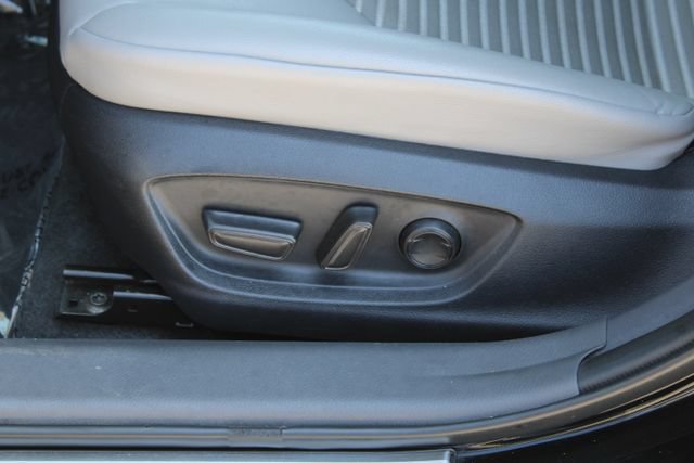 Used 2024 Toyota Camry SE FWD image 32