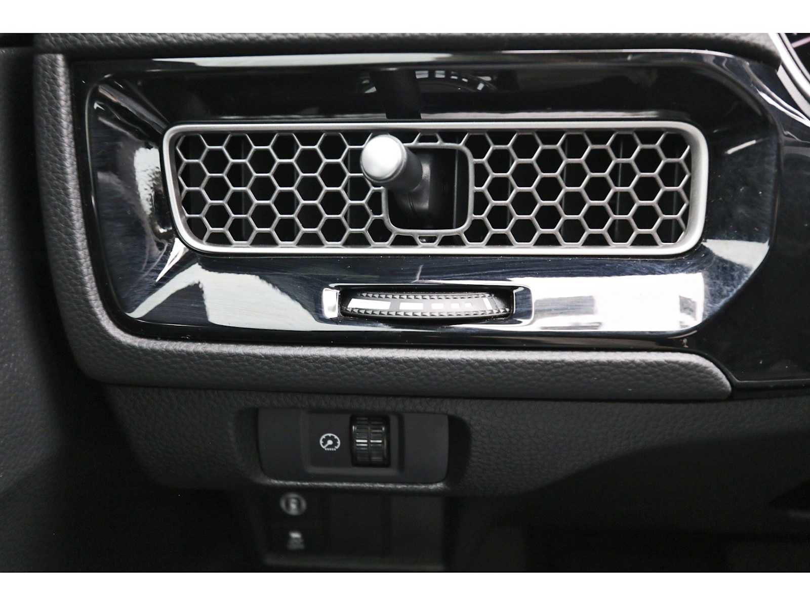 Used 2024 Honda Civic EX-L image 19