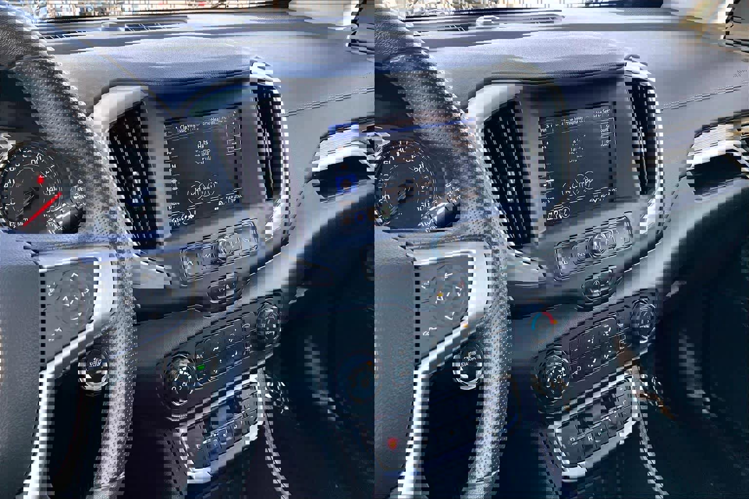 Used 2022 GMC Terrain SLE image 6