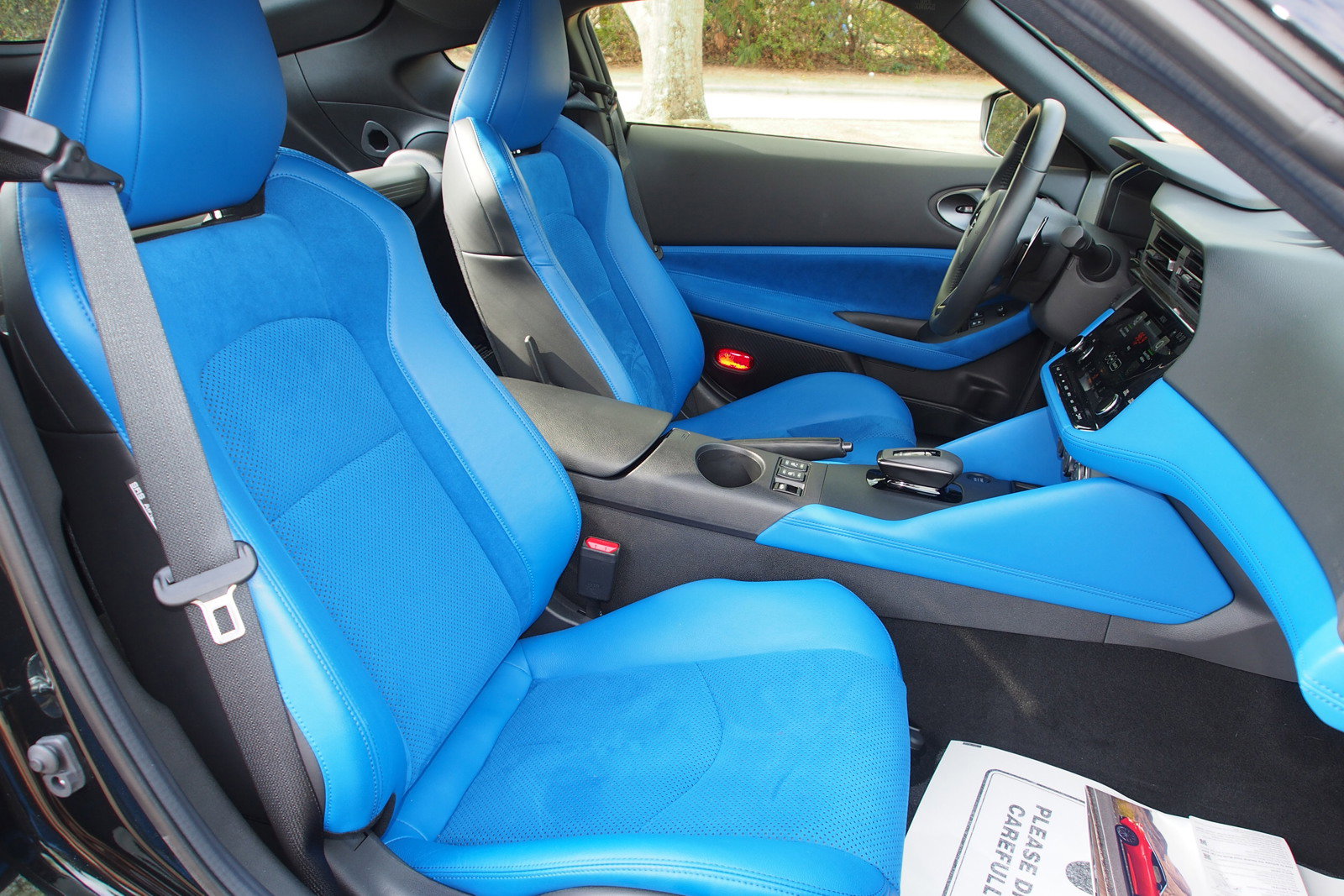 Used 2024 Nissan Z Performance w/ Floor Mat Package image 11