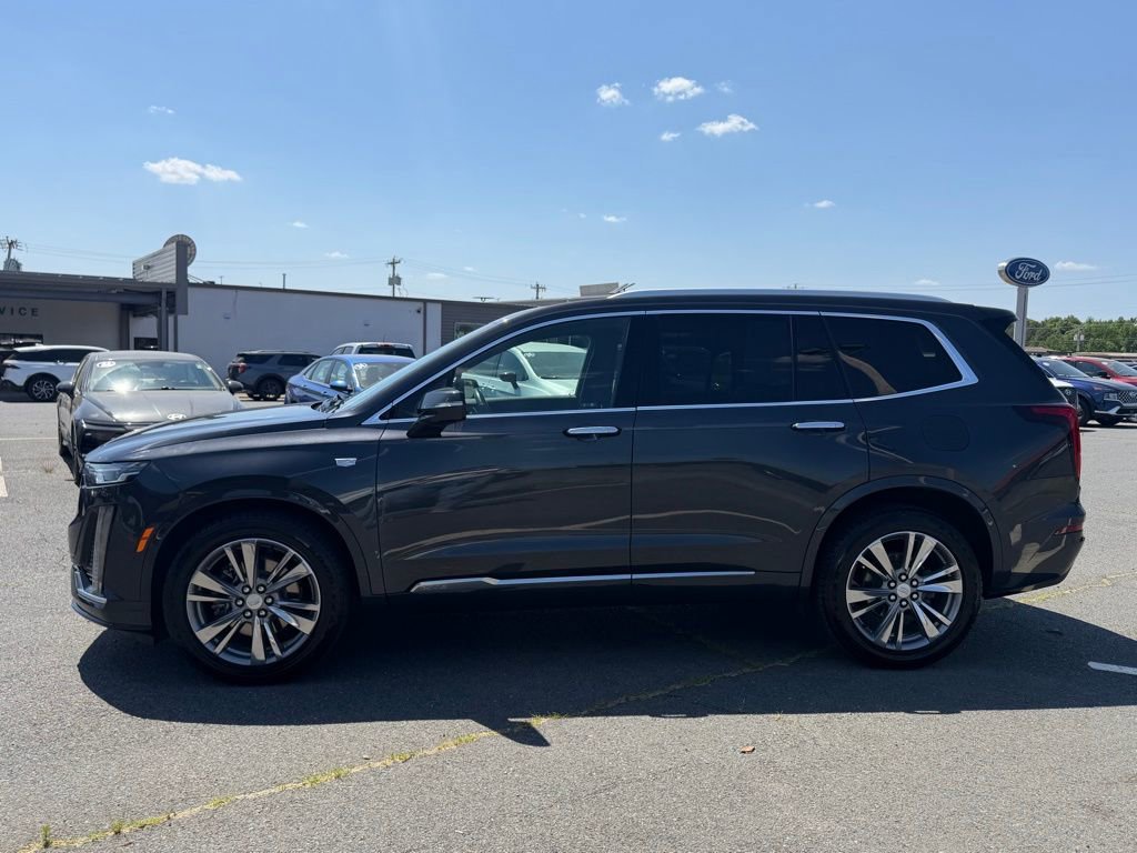Used 2022 Cadillac XT6 Premium Luxury FWD image 8