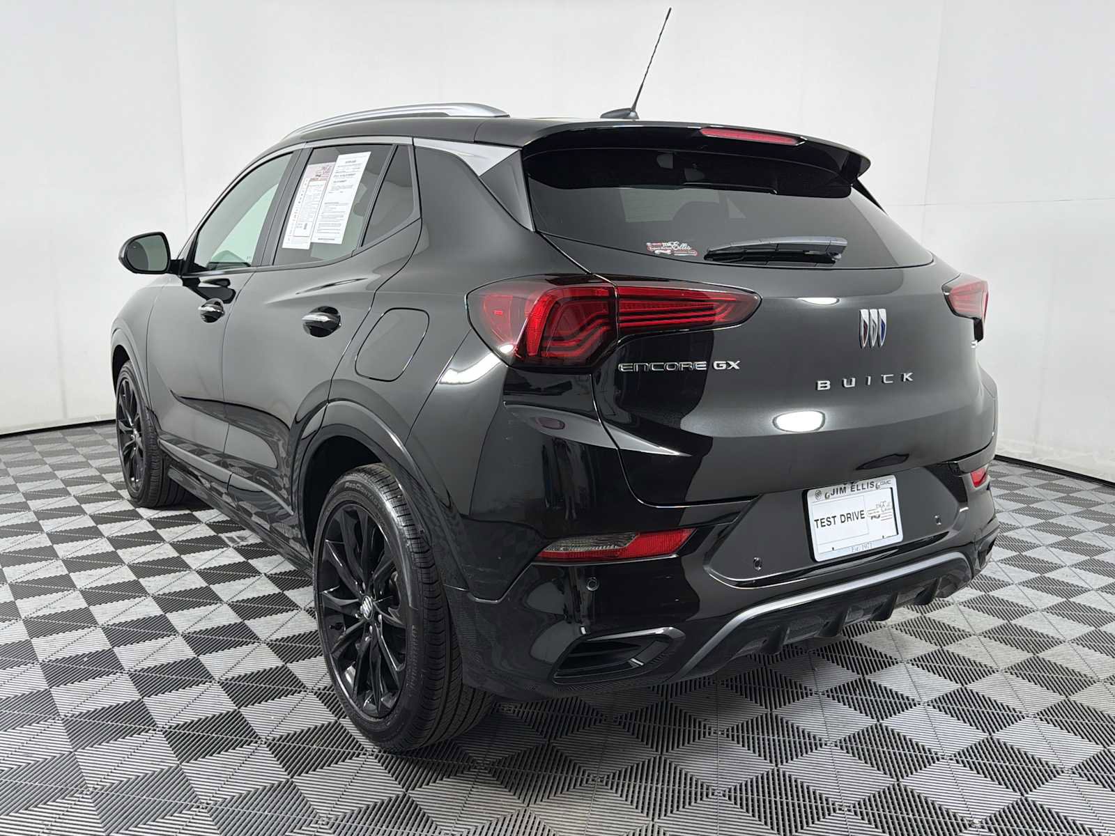 Certified 2024 Buick Encore GX Sport Touring w/ Experience Buick Package image 4