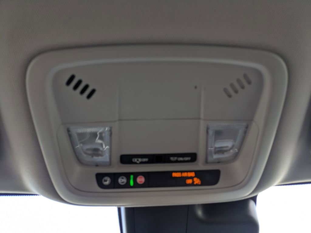 Used 2025 Chevrolet Malibu LT image 58